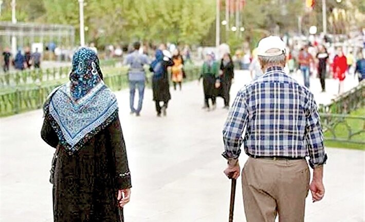 روایت تلخ یک بازنشسته‌ با حقوق ۱۵ میلیونی؛ ما را دنبال نخود سیاه فرستادند!