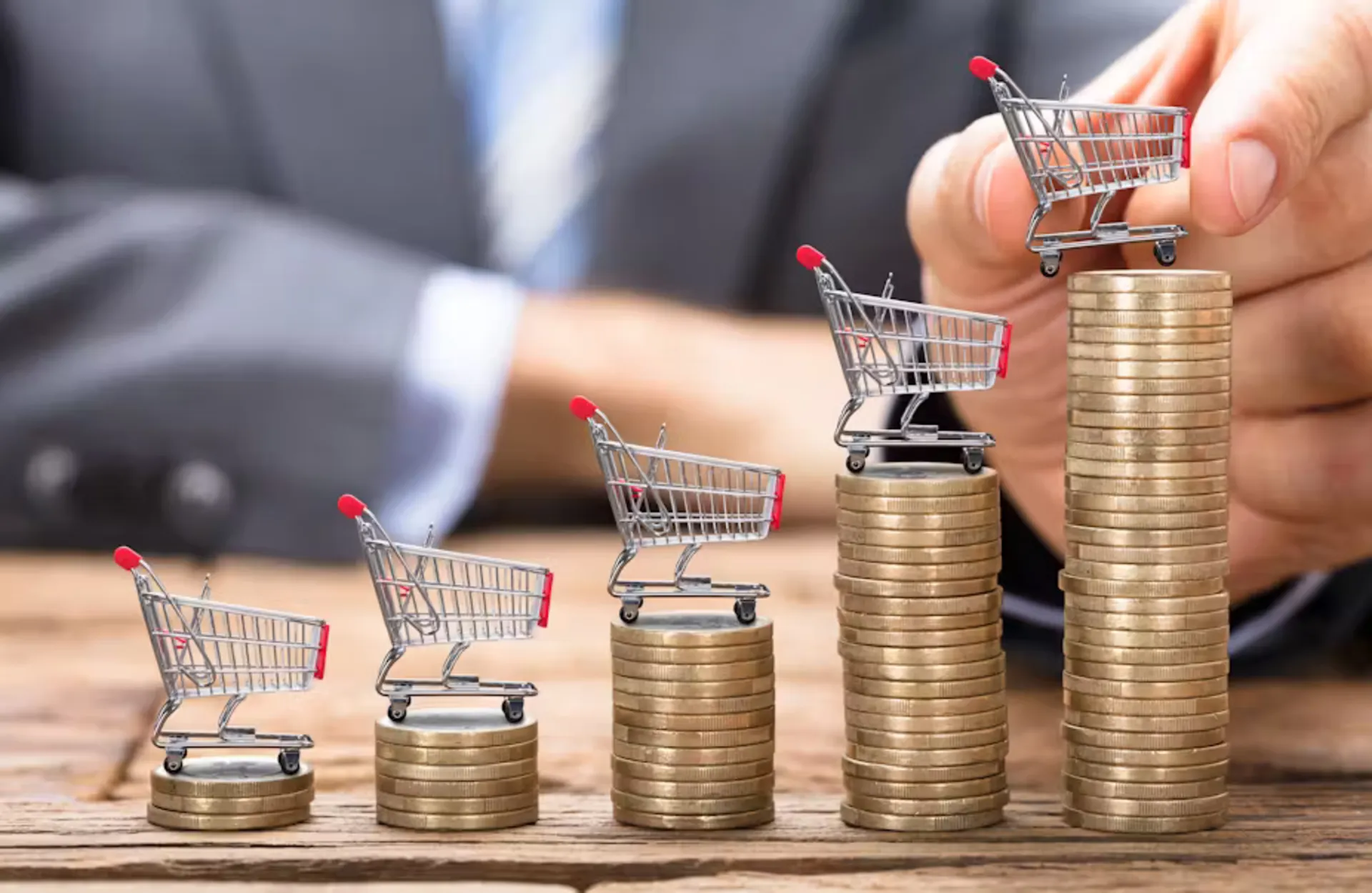 پیش‌بینی تکان‌دهنده از اقتصاد ایران؛ کسری بودجه ۶۰ درصدی و تورم افسارگسیخته