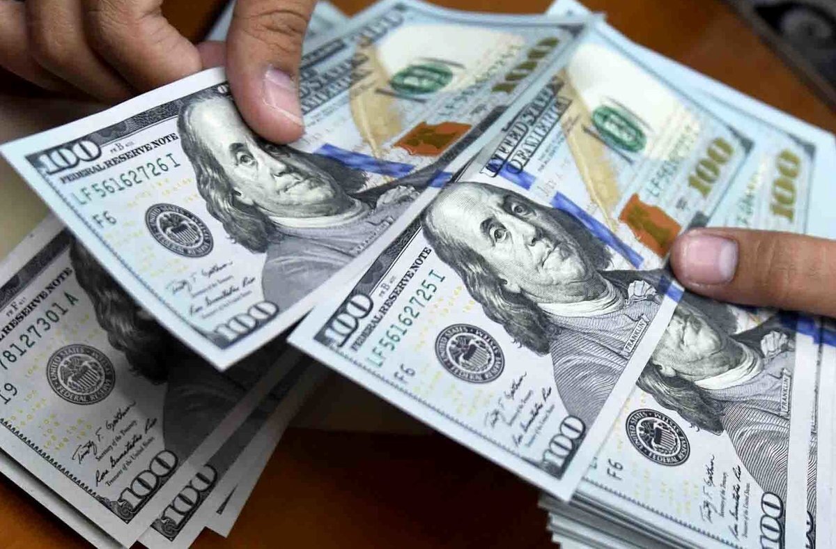 خبر مهم درباره مقرارات خرید و فروش ارز برای افراد بالای ۱۸ سال