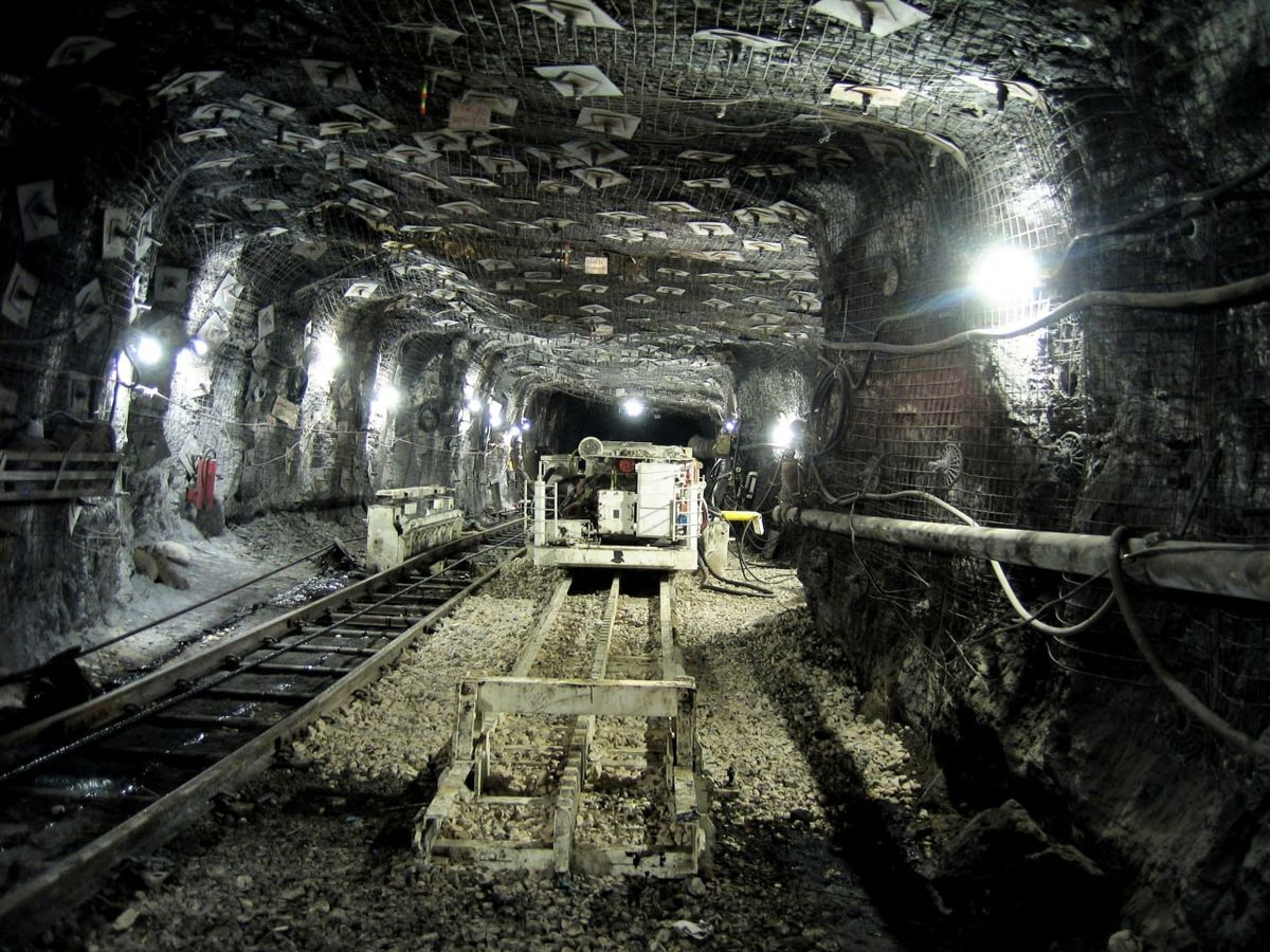 نیمی از معادن کشور تعطیل شد؛ اقتصاد معدنی در کمای عمیق