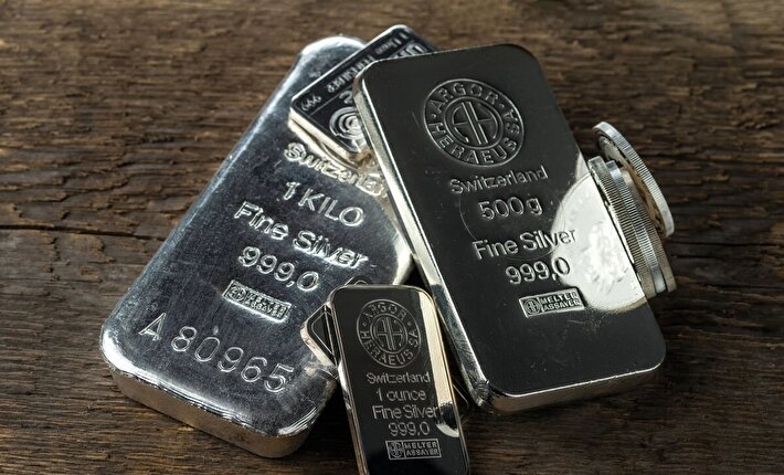 فشار سنگین چین به بازار نقره | سقوط قیمت از راه رسید؟