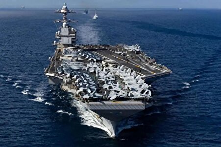 اعزام بزرگترین ناو جهان به خلیج فارس همراه با کشتی‌های جنگی اسکورت به دستور ترامپ