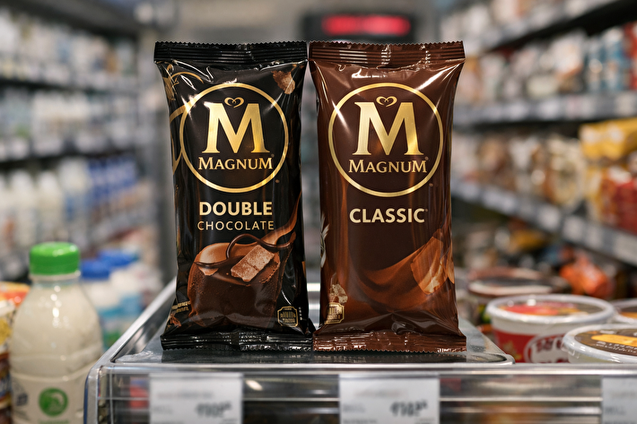 قیمت بستنی در کمال ناباوری ۲ برابر شد / اختلاف قیمت ۱۰۰ هزار تومانی فقط برای ۵ گرم!