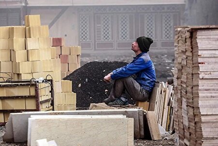 شناور شدن حقوق بر اساس تورم در دستور کار دولت / حداقل دستمزد ۱۴۰۵ چگونه تعیین می‌شود؟