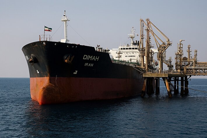 فروش نفت ایران زیر سایه تعرفه جدید؛ ترامپ به خریداران سیگنال فرستاد؟