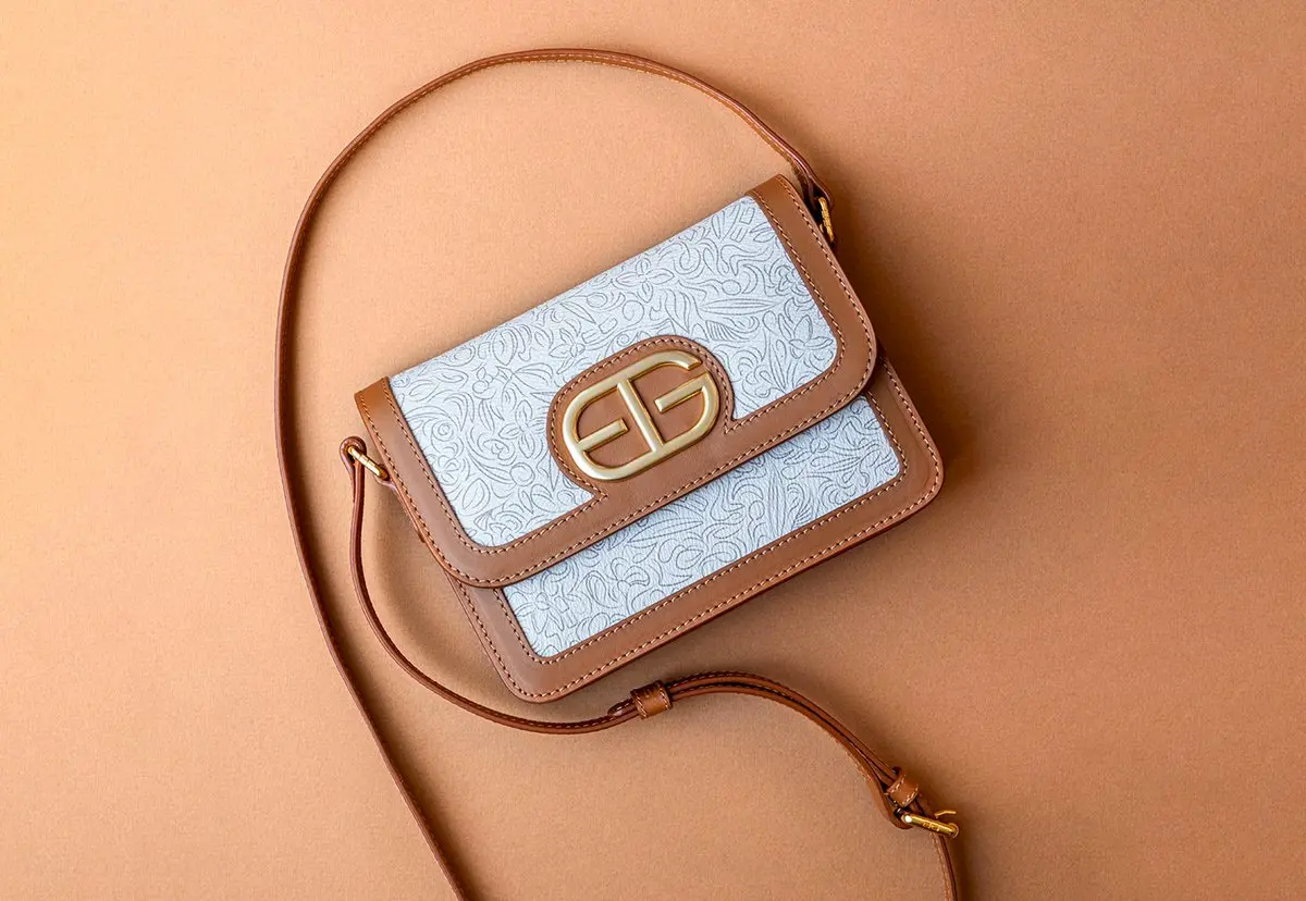 راهنمای جامع خرید کیف چرم زنانه ای جی