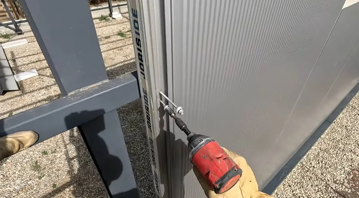 ساندویچ پانل؛ پاسخی به نیاز ساخت‌وساز مدرن در ایران