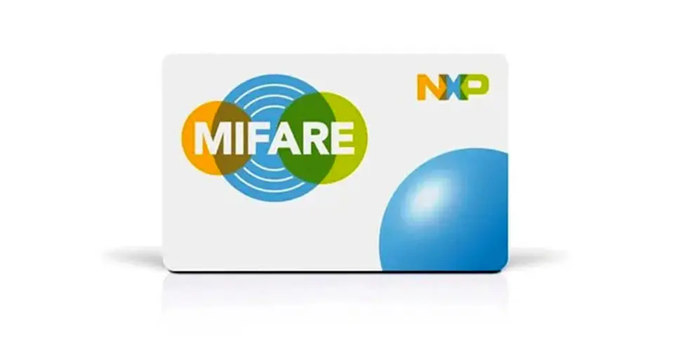 کدام کارت PVC برای کسب و کار شما بهتر است؟ + راهنمای انتخاب بهترین کارت