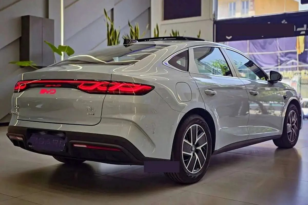 یورش سدانهای چینی به معابر شهری | انقلاب سبز در پیش است یورش سدانهای چینی به معابر شهری | انقلاب سبز در پیش است