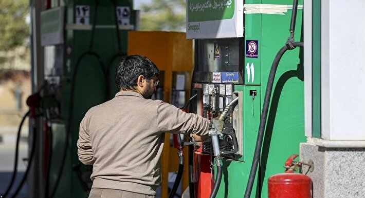 دولت عقب نشینی کرد ؛ قطع سهمیه بنزین این خودروها رد شد