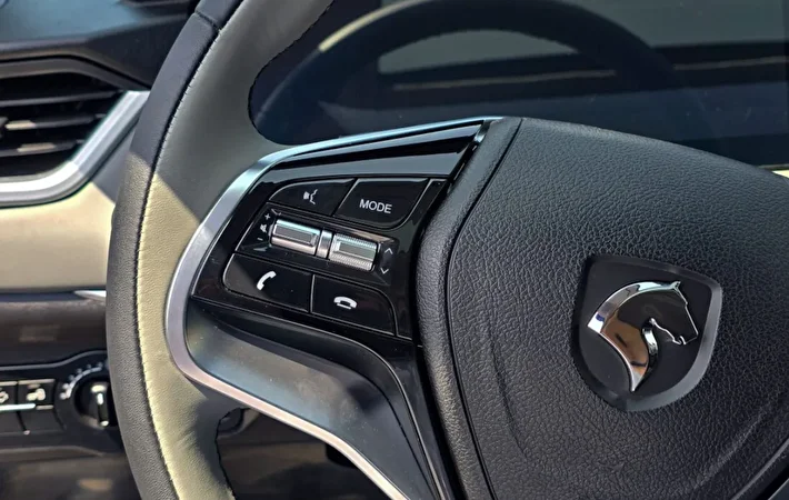 سود ثبت‌نام کدام خودروی ایران‌خودرو بیشتر است ؟