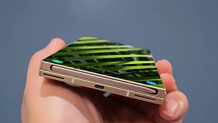 انقلاب سامسونگ در گوشی‌های تاشو؛ فولد ۸ با طراحی شبیه تبلت می‌آید!