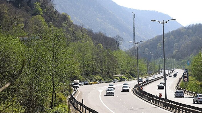 انسداد ۴ محور شریانی کشور؛ چالوس تا ساعت ۱۹ بسته شد