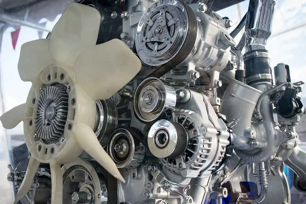 چرا بهترین روغن موتور دیزلی روغن بهران بندر ویژه 50 است؟