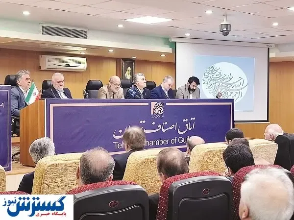 کاخ دلار سقوط می‌کند