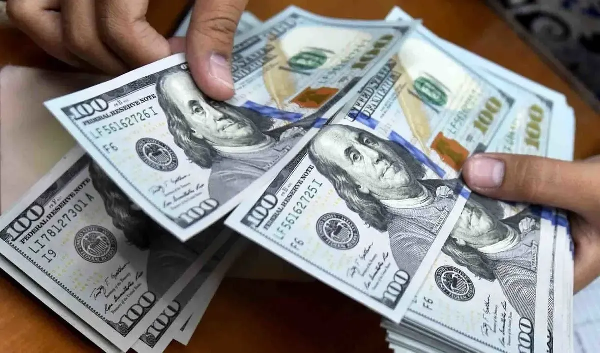 اسکناس آمریکایی بر مدار صعود
