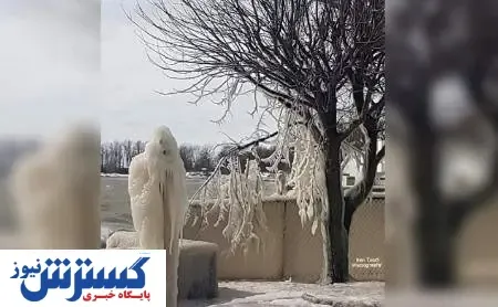 خانه یک مرد کانادایی در محاصره ارواح یخی! + تصاویر