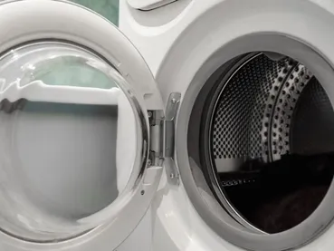 چطور لاستیک ماشین لباسشویی را تمیز کنیم؟