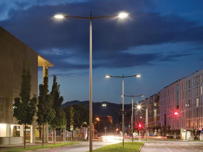 خرید چراغ خیابانی بدون این چک ‌لیست ریسک مالی پروژه را چند برابر می‌کند