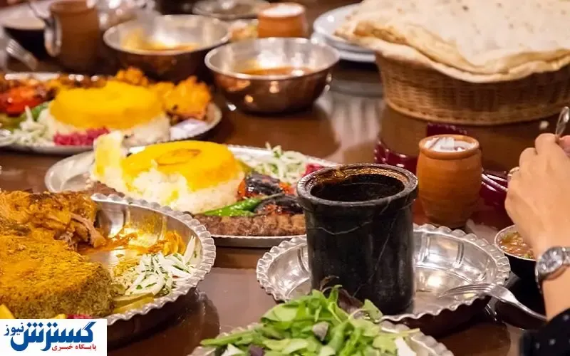 باکلاس ها در رستوران چگونه رفتار می کنند؟