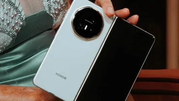 بزرگترین باتری تاریخ گوشی‌های تاشو / مجیک وی ۶ آماده است