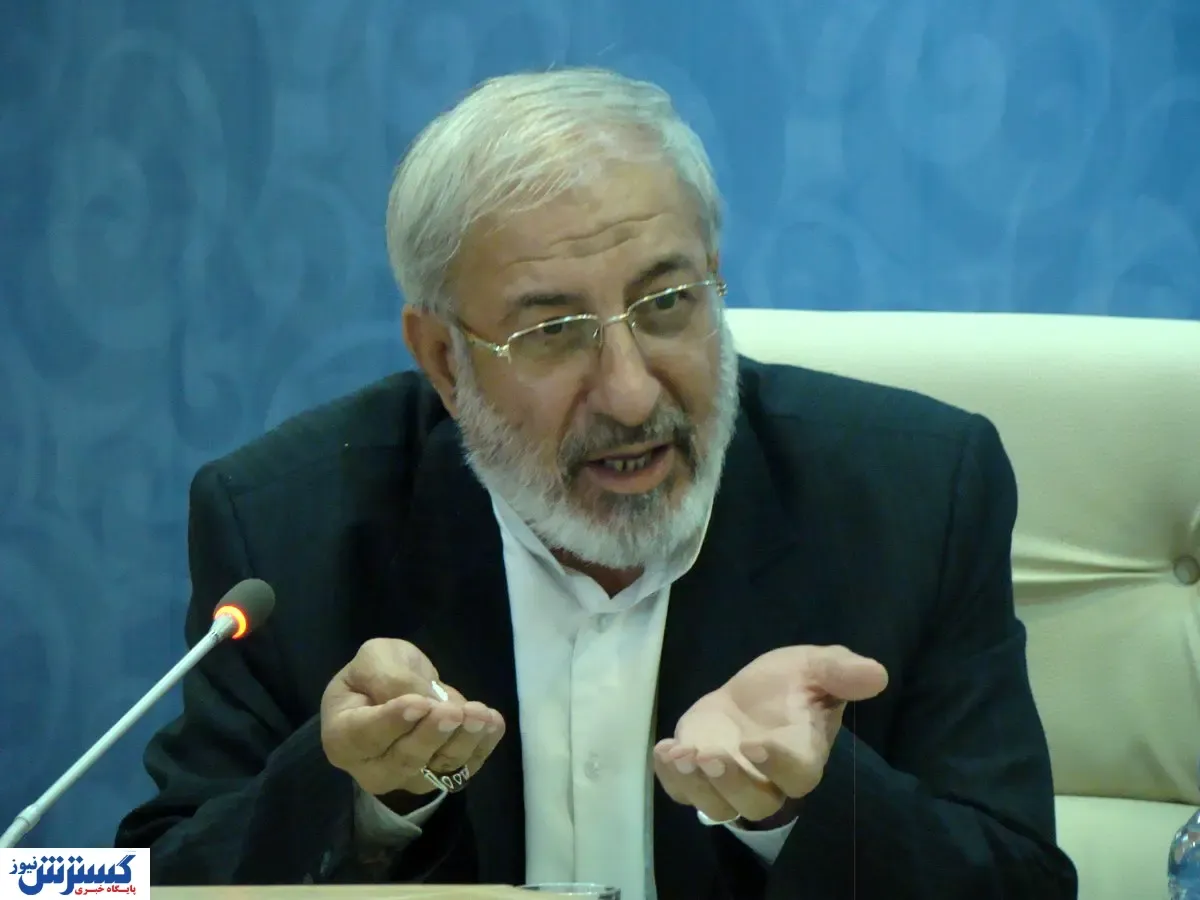 بیگانه‌پرستی فائزه هاشمی پاسخ داده شود!