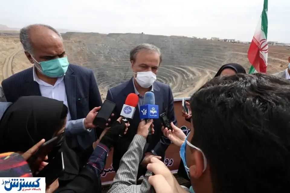 وزیر صمت: خام‌ فروشی در فولاد وجود ندارد