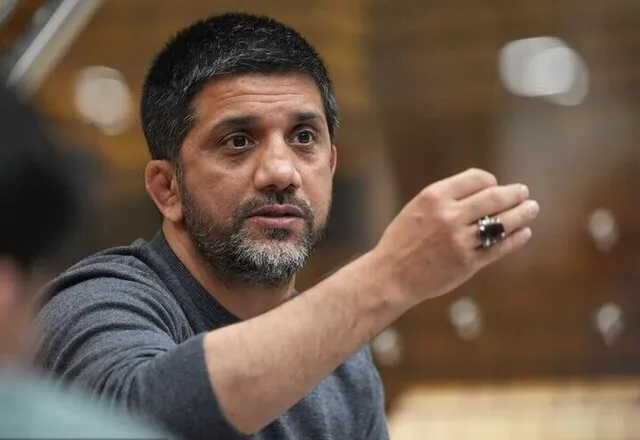 از شایعه تا واقعیت / علیرضا دبیر زنده است؟