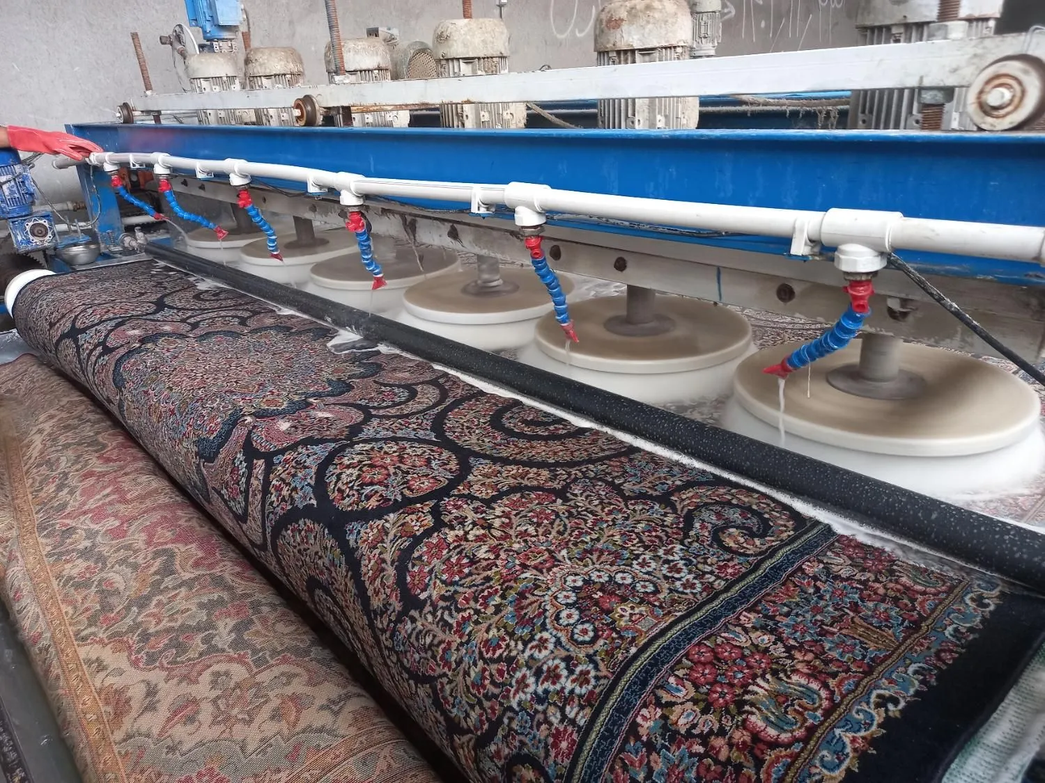 نرخ مصوب خدمات قالیشویی در آستانه نوروز / اعلاشویی متری چند؟