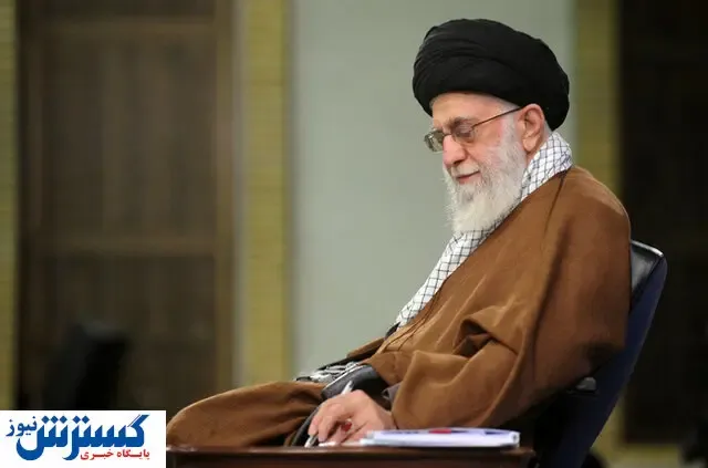 تصویری از حضور امروز رهبر انقلاب در مرقد امام + عکس