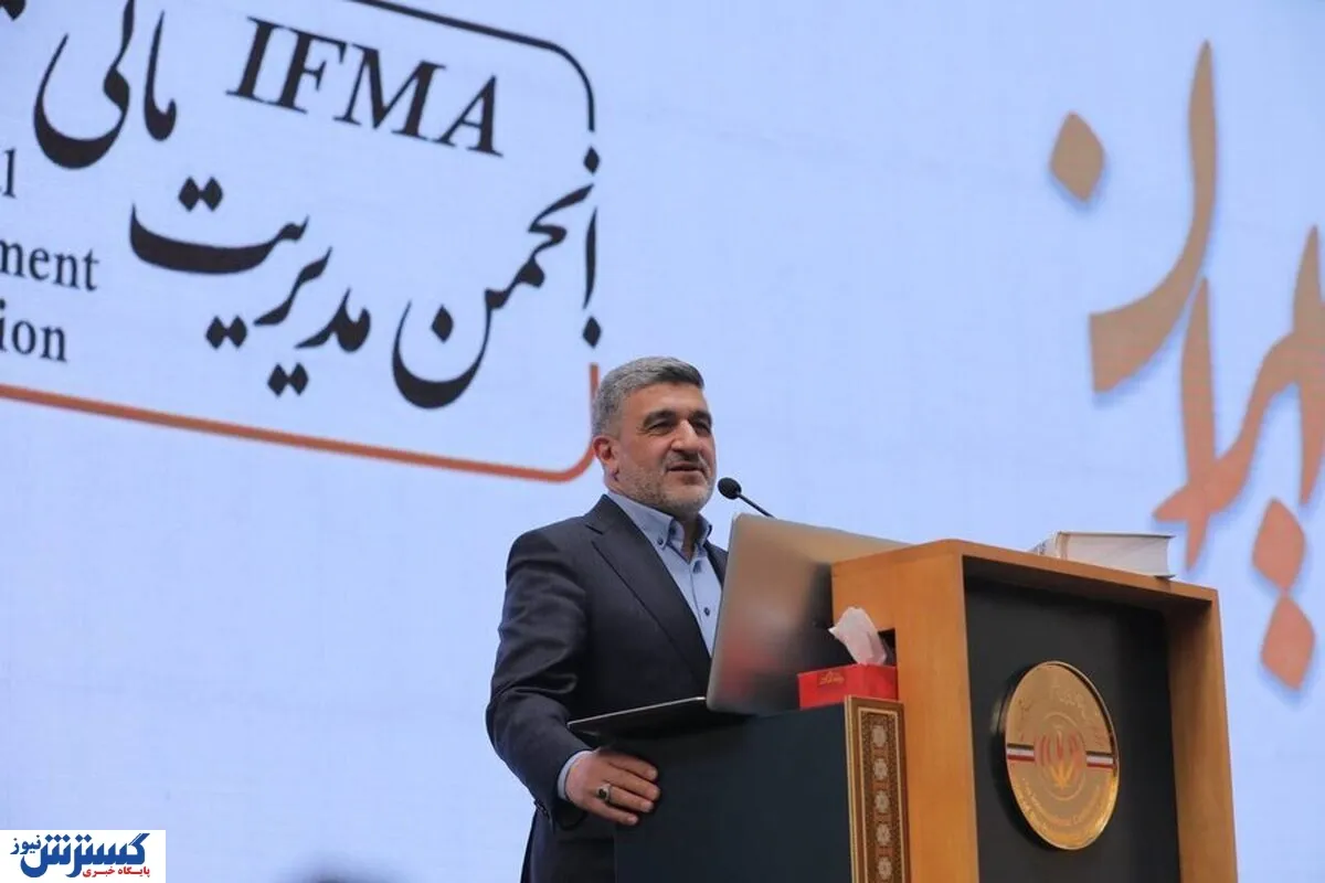 اعتراف رئیس سازمان بورس درباره اعتماد سرمایه گذاران/ گزارش مالی باید استاندارد باشد