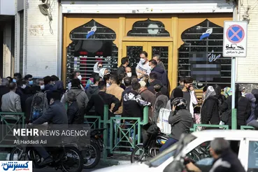 تصاویر/ تجمع دلالان ارز در فردوسی