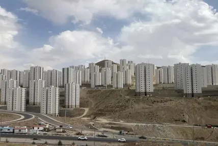 خبر خوش وزیر راه برای کارگران و زوج‌های جوان / هزاران واحد مسکونی در راه است