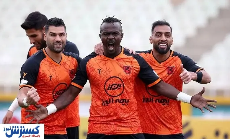 ستاره پرسپولیسی در لیست فروش