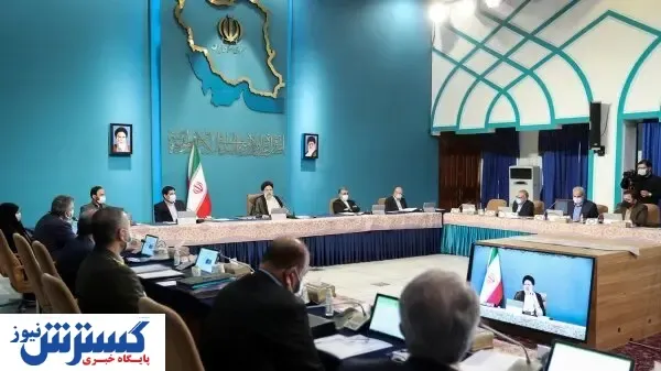 عکس پربازدید از نحوه نشستن رئیسی بین مردم سیستان و بلوچستان+ببینید