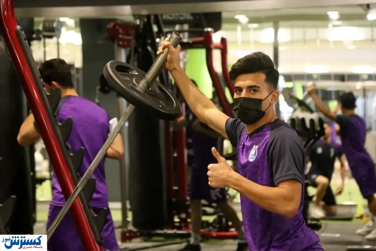 سورپرایز ویژه فرهاد برای استقلالی‌ها