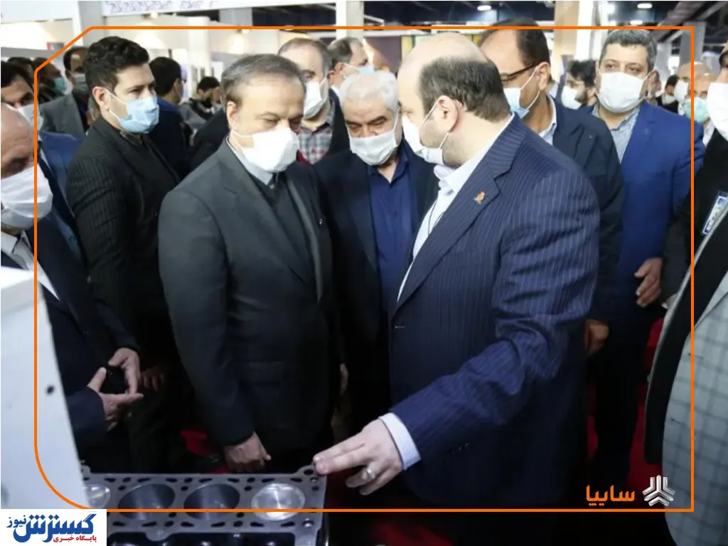 بازدید وزیر صمت از سالن سایپا در نمایشگاه قطعات خودرو