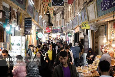 حمله به مغازه های بازار بزرگ ۱۵ خرداد تهران/ مغازه ها خراب شدند + فیلم