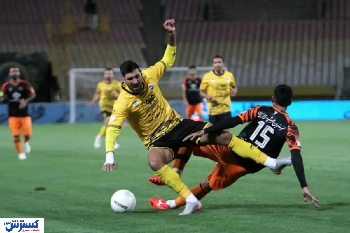 بمب پرسپولیس در آستانه هایجک