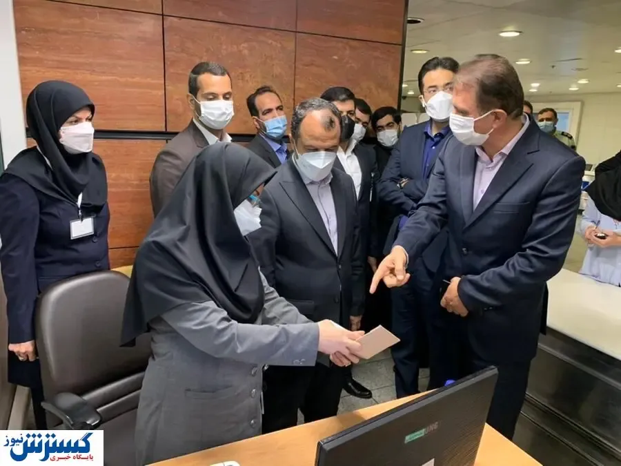 بازدید وزیر اقتصاد از گمرک فرودگاه امام
