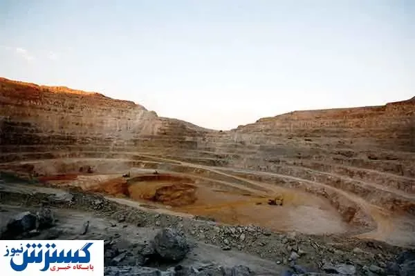 بار سنگین مواد معدنی بر دوش جاده ها