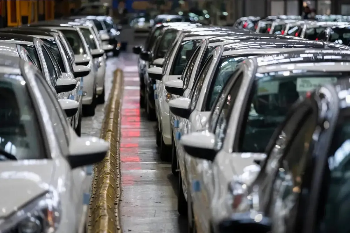 جدال قیمتی خودروها در بازار ؛ شاهین ۳۰ میلیون تومان گران شد !