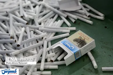 تصاویر/ پرسه در کارخانه تولید سیگار بهمن