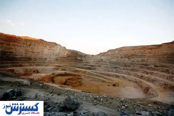 بار سنگین مواد معدنی بر دوش جاده ها