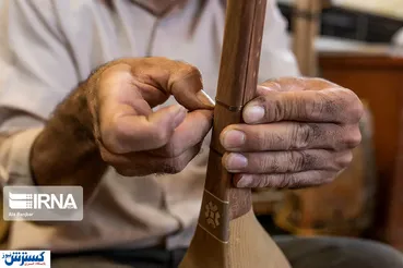 تصاویر / دوتار این جور ساخته می شود