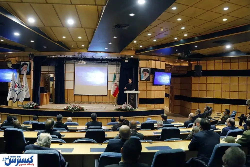 تقدیر از مدیرعامل فولاد خراسان در هشتمین همایش ملی مدیریت جهادی