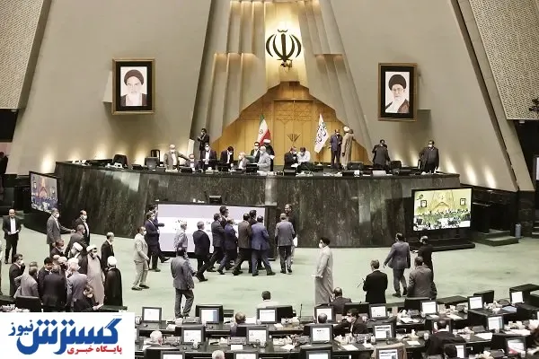 بی‌برنامگی، مجلس را به سمت حاشیه‌ها سوق داد