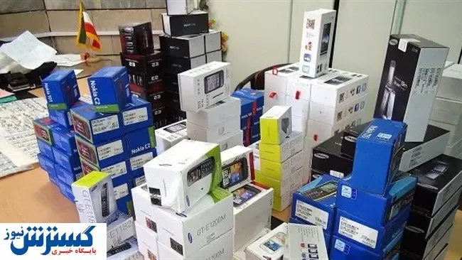 واردات موبایل‌ ساده تر شد / حق گمرکی گوشی های بالای ۶۰۰ دلار چقدر است؟