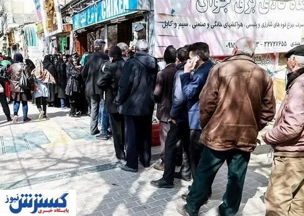 صف های طولانی مرغ همچنان پابرجا هستند