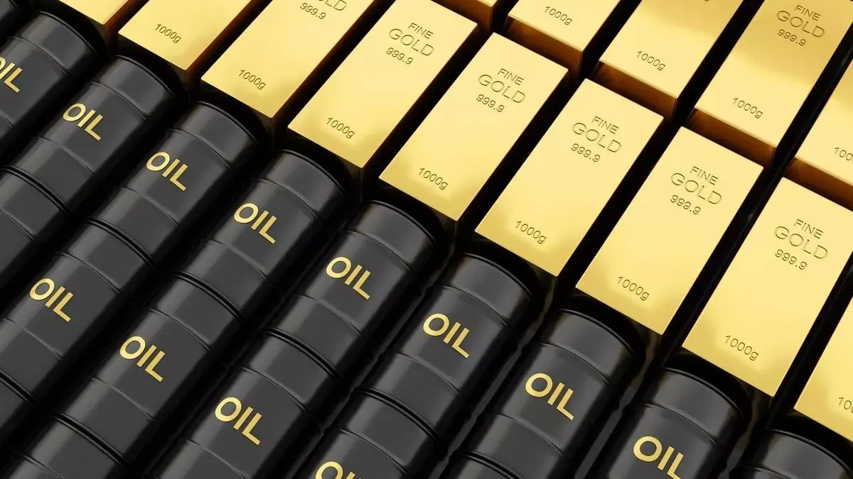 کاهش قیمت نفت در بازارهای جهانی / طلا گران شد (سه‌شنبه ۱۱ فروردین)